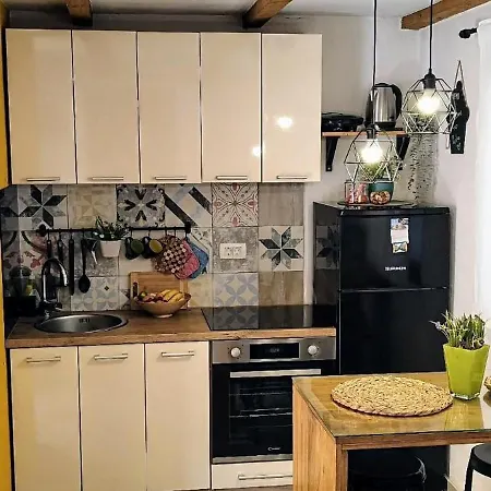 Lilly Apartment *